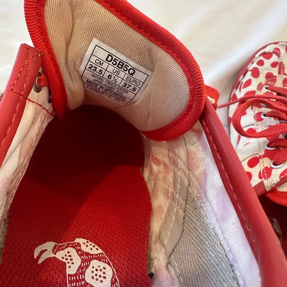 Onitsuka Tiger 37.5 Red polka dots on white - Picture 7 of 7
